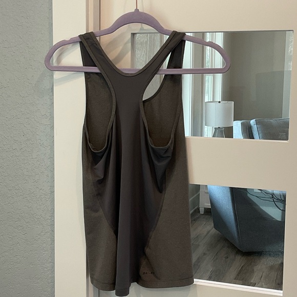 Nike Pro Womens Gray Sleeveless Stretch Scoop Neck Athletic Sports Tank Top sz S - Picture 5 of 7